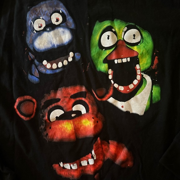Five nights at Freddy’s long sleeve T-shirt, size medium FNAF 🐻 - Picture 4 of 7